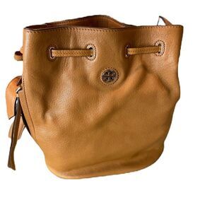 #514 TORY BURCH Leather Drawstring Bucket Bag